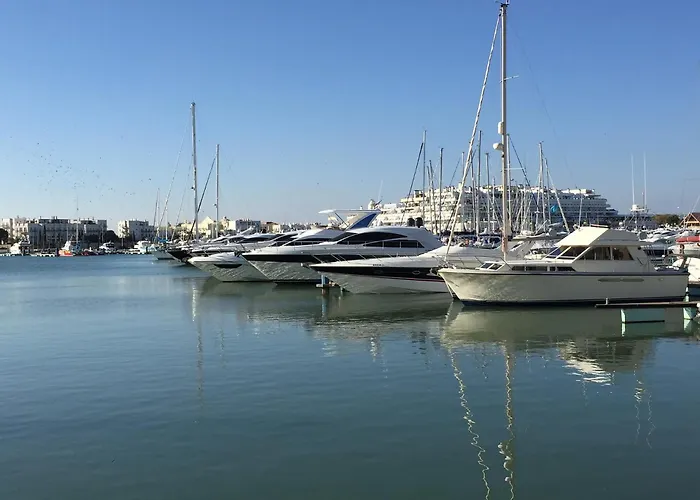 Centralgarve - Excellent & Peaceful Villa In The Center Of Vilamoura